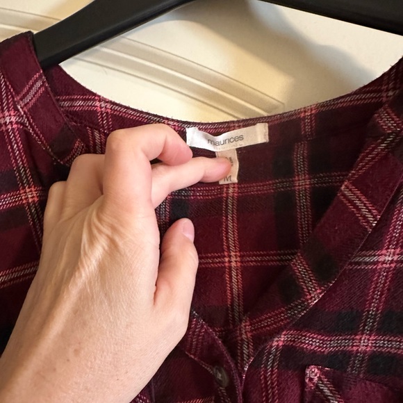 Maurice’s flannel - Picture 3 of 4